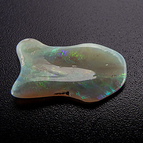 Opal from Australia. 1.88 Carat. From Cober Pedy, South Australia