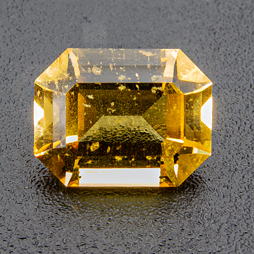 Yellow sapphire from Australia. 1.01 Carat. Beautiful Australian yellow sapphire without any blue or green tinge and no colour zoning. Excellently cut.