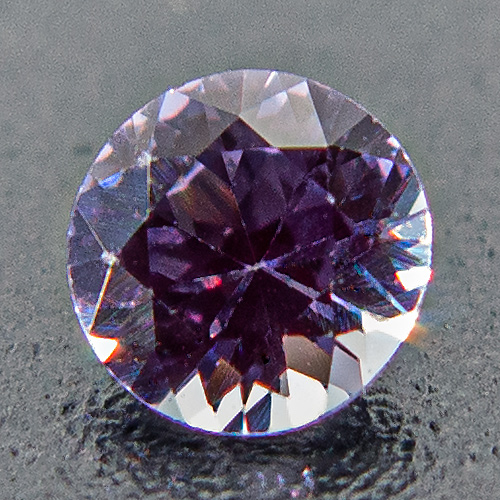 Lilac sapphire from Tanzania. 1 Piece. Lighter than on photo