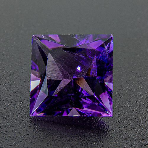 Amethyst from Zambia. 1 Piece. Square Princess, small inclusions