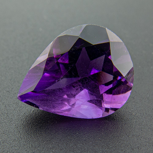 Amethyst from Zambia. 1 Piece. Pear, very very small inclusions