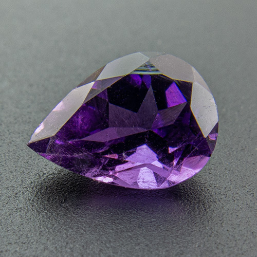 Amethyst from Zambia. 1 Piece. Pear, small inclusions