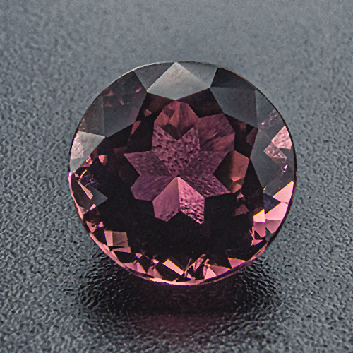 Tourmaline (Rubellite). 1.8 Carat. Round, very very small inclusions