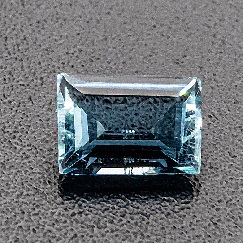Aquamarine from Brazil. 0.22 Carat. Baguette, small inclusions