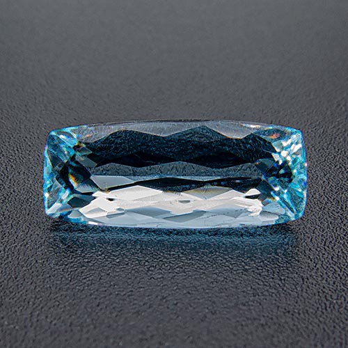 Aquamarine from Brazil. 1.79 Carat. Cushion, very small inclusions
