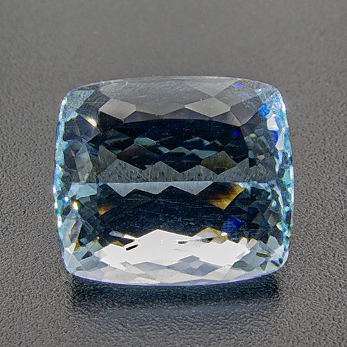 Aquamarine from Brazil. 4.56 Carat. Cushion, very very small inclusions