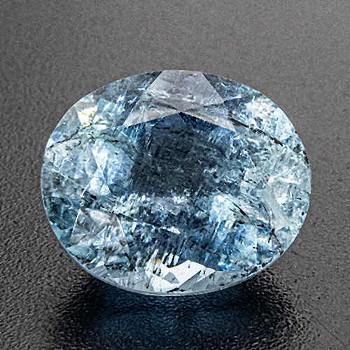 Aquamarine from Brazil. 3.51 Carat. Oval, very small inclusions