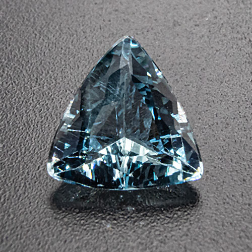 Aquamarine from Brazil. 1.36 Carat. Very good colour but slightly lighter tone than on photos. Look at the video