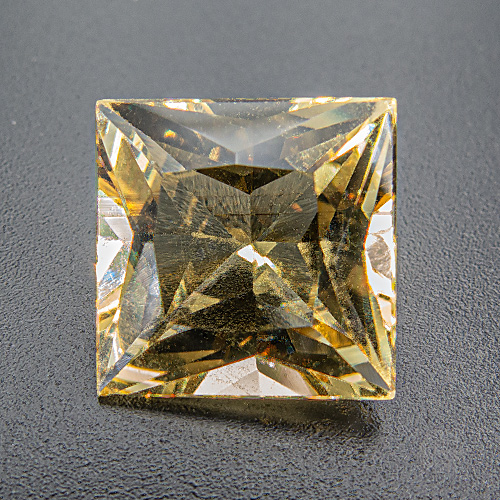 Beryl from Brazil. 8.21 Carat. Square Princess, very very small inclusions