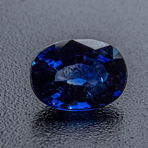 Sapphire from Thailand. 0.49 Carat. Oval, small inclusions