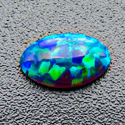 Synthetischer Opal aus China, Volksrepublik. 1 Stück. Erzeugt in China in den frühen 1990ern