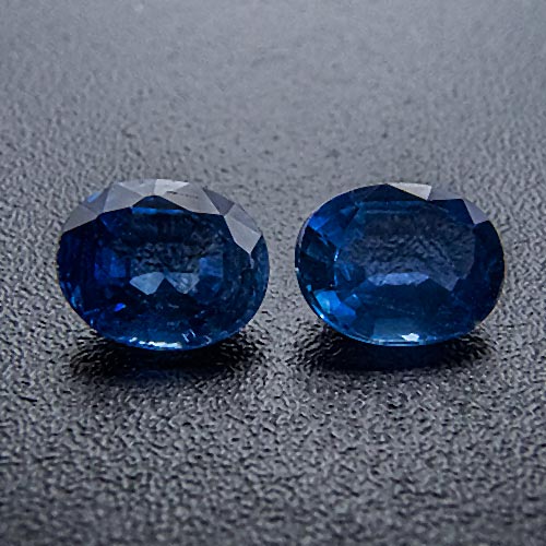 Sapphire from Thailand. 0.81 Carat. Oval, small inclusions
