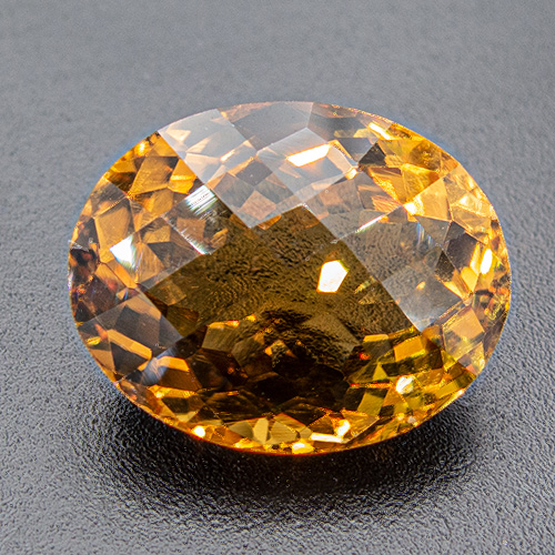Citrine from Brazil. 9.53 Carat. Oval Checkerboard, eyeclean