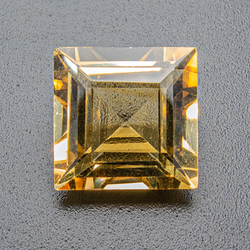 Citrine from Brazil. 4.07 Carat. Square, eyeclean