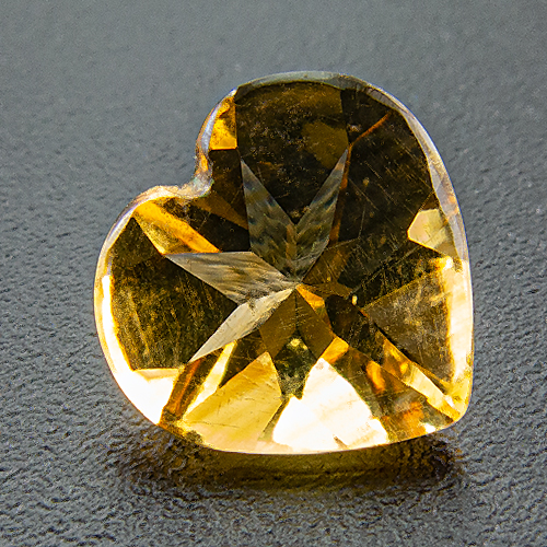 Citrine from Brazil. 1 Piece. Bufftop Heart, very very small inclusions