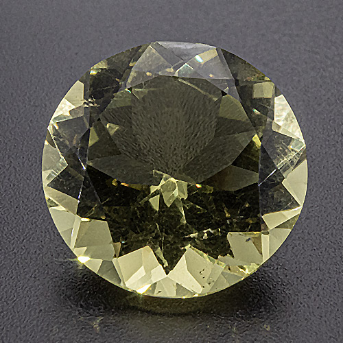 Citrine from Brazil. 10.75 Carat. Round, small inclusions
