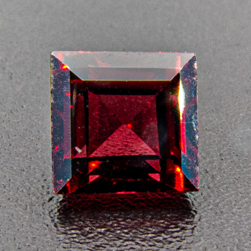 Pyrope Garnet from India. 1 Piece. Square, very small inclusions