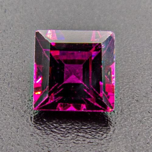 Rhodolite Garnet from India. 1 Piece. Square, very small inclusions