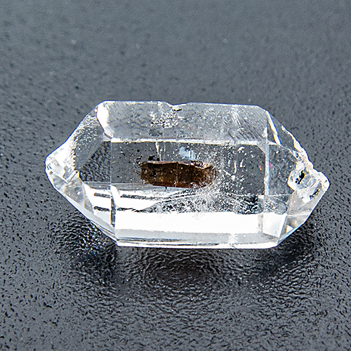 Herkimer Diamant (Quarz) aus Vereinigte Staaten von Amerika. 1 Stück. Naturkristall, sehr deutliche Einschlüsse