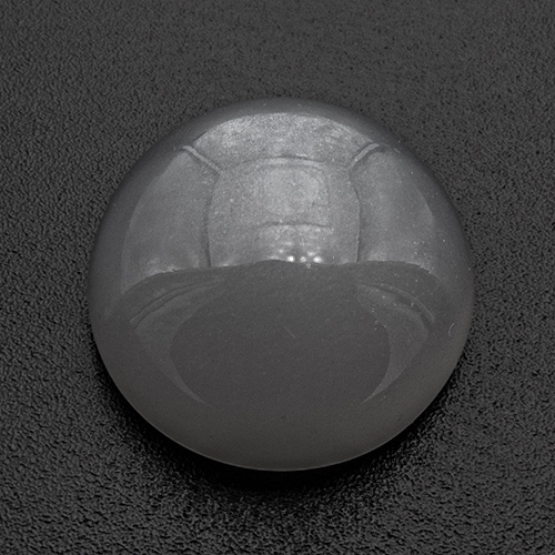 Mondstein aus Indien. 1 Stück. Cabochon Rund, semi-transluzent