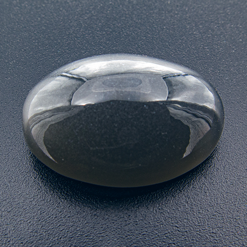 Mondstein from India. 1 Piece. Cabochon Oval, semi-translucent