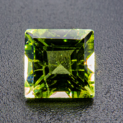 Peridot. 1 Piece. Square, very very small inclusions