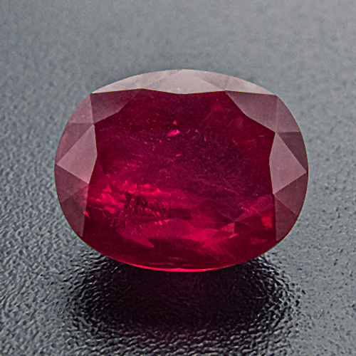 Ruby from Myanmar. 2.2 Carat. Oval, very distinct inclusions