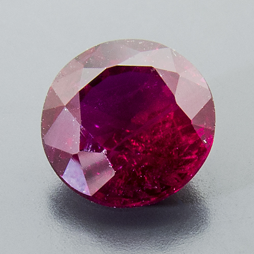 Ruby from Mozambique. 0.93 Carat. Round, very distinct inclusions