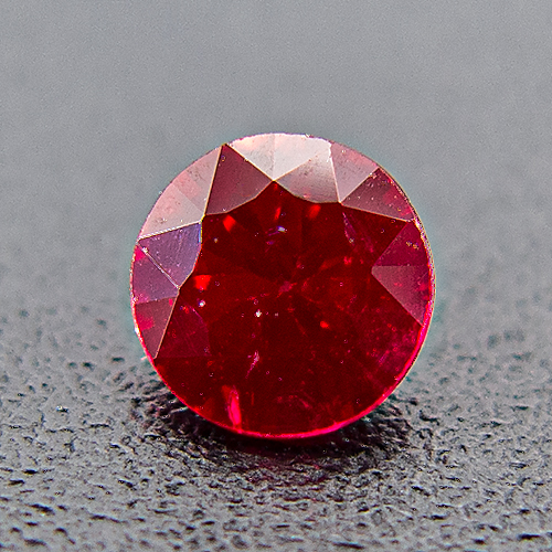 Ruby from Tanzania. 0.2 Carat. Round, small inclusions