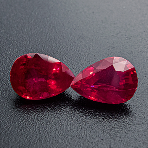 Ruby from Myanmar. 1.9 Carat. Pear, distinct inclusions