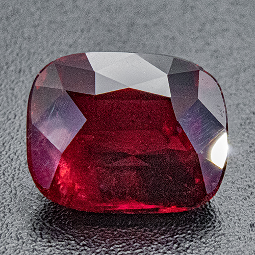 Ruby from Mozambique. 2.28 Carat. Fine untreated ruby, comes with ICA certficate