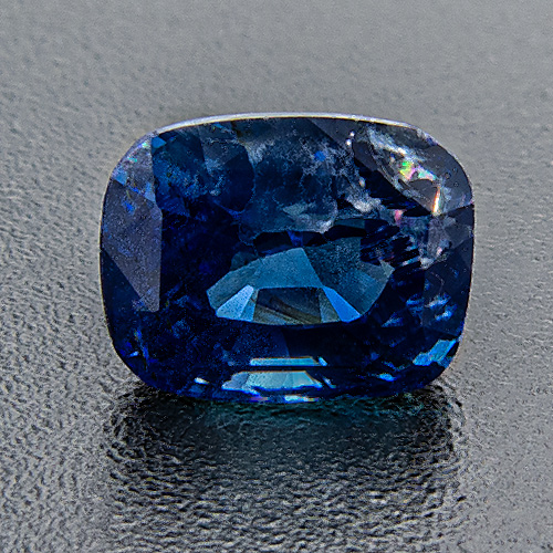 Sapphire from Madagascar. 1.57 Carat. Comes with GIA certificate