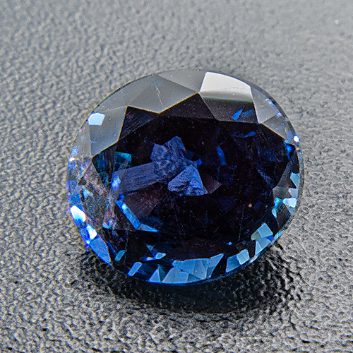 Sapphire from Madagascar. 0.87 Carat. Comes with GIA certificate