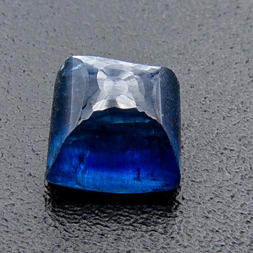 Sapphire from Thailand. 0.6 Carat. Cabochon Square, very distinct inclusions