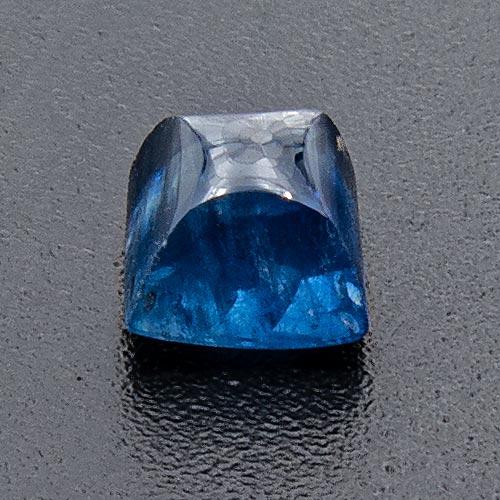 Sapphire from Thailand. 0.89 Carat. Cabochon Square, very distinct inclusions