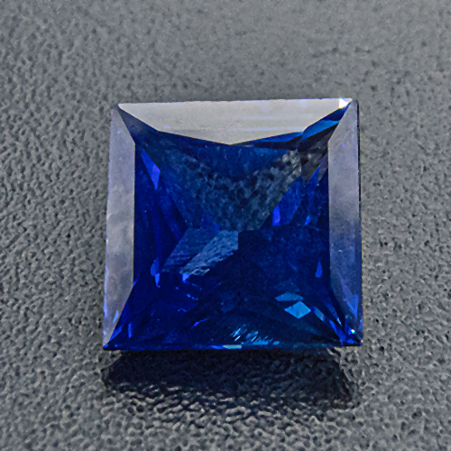 Sapphire from Sri Lanka. 0.74 Carat. Square Princess, small inclusions