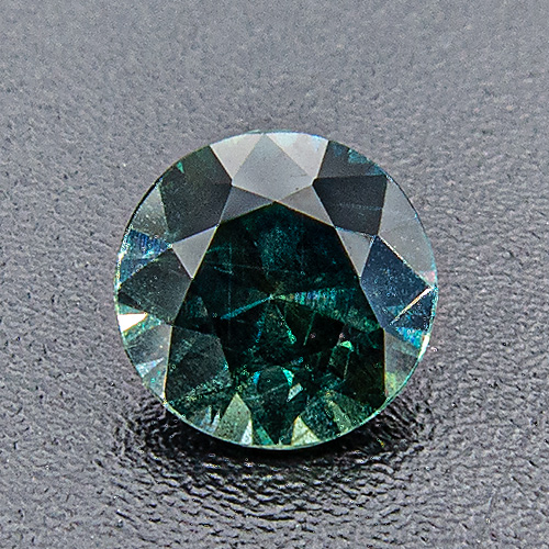 Teal sapphire from Australia. 0.56 Carat. Brilliant, small inclusions