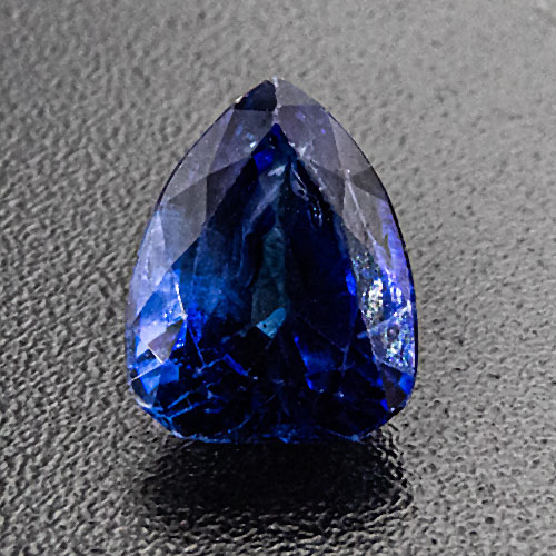 Sapphire from Sri Lanka. 0.91 Carat. For gemcutters: excellent colour, from an old lot, slightly abraded facet edges, should be repolished