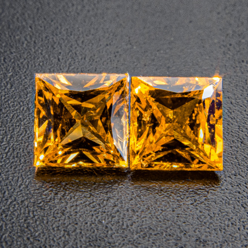 Yellow Sapphire from Tanzania. 1.54 Carat. Good pair, the slight (0.3mm) difference in height does not influence optical appearance