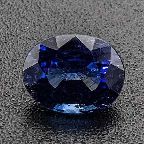 Sapphire. 1 Piece. Oval, very small inclusions