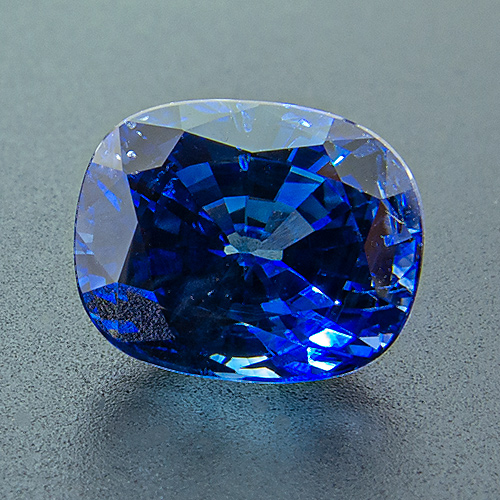Sapphire from Sri Lanka. 4.38 Carat. One of our best!