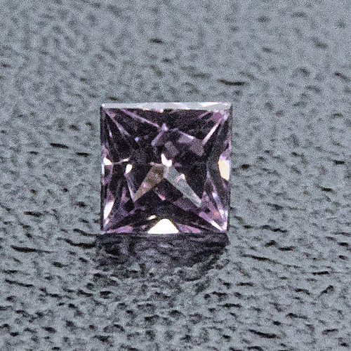 Pink sapphire. 1 Piece. Square Princess, very very small inclusions