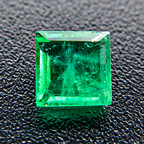 Emerald from Brazil. 0.22 Carat. Square, very distinct inclusions