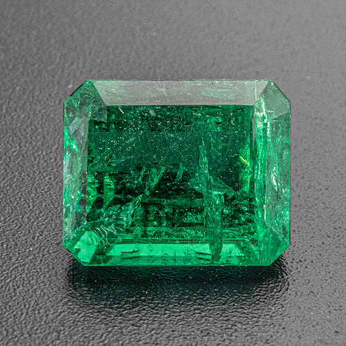 Emerald from Zambia. 3.41 Carat. Emerald Cut, distinct inclusions