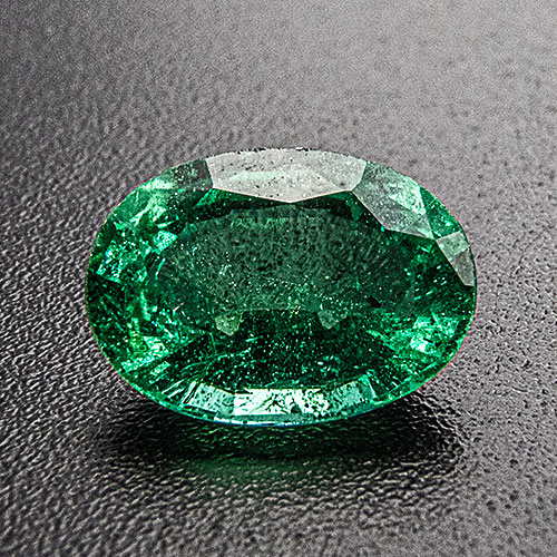 Emerald from Zambia. 1.04 Carat. Oval, distinct inclusions