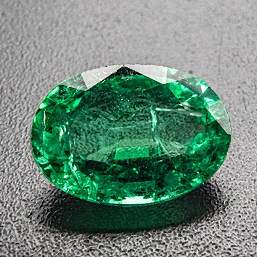 Emerald from Zambia. 1.27 Carat. Oval, small inclusions