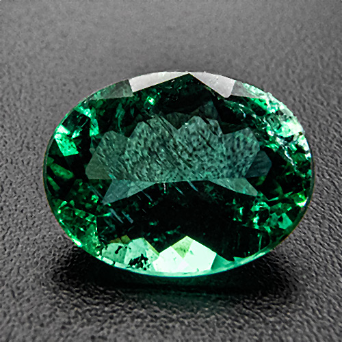 Smaragd aus Sambia. 1,48 Karat. Sehr schöner Stein! Sehr lebhaft, feine Farbe, sehr guter Schliff