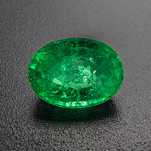 Emerald from Zambia. 2.04 Carat. Oval, small inclusions
