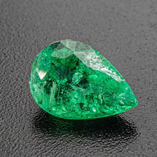 Emerald from Zambia. 0.64 Carat. Pear, very distinct inclusions
