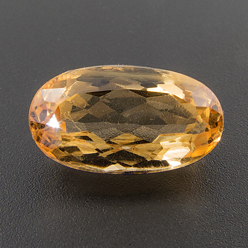 Golden Topaz from Brazil. 2.43 Carat. Oval, very small inclusions